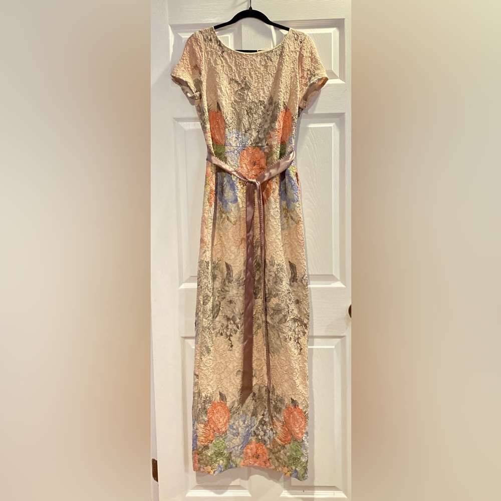Adrianna Papell Floral Dress with Satin Waistband size 10 - Picture 3 of 14